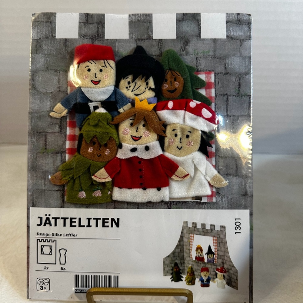 JÄTTELITEN Finger Puppet Set from IKEA Royal court set with castle stage